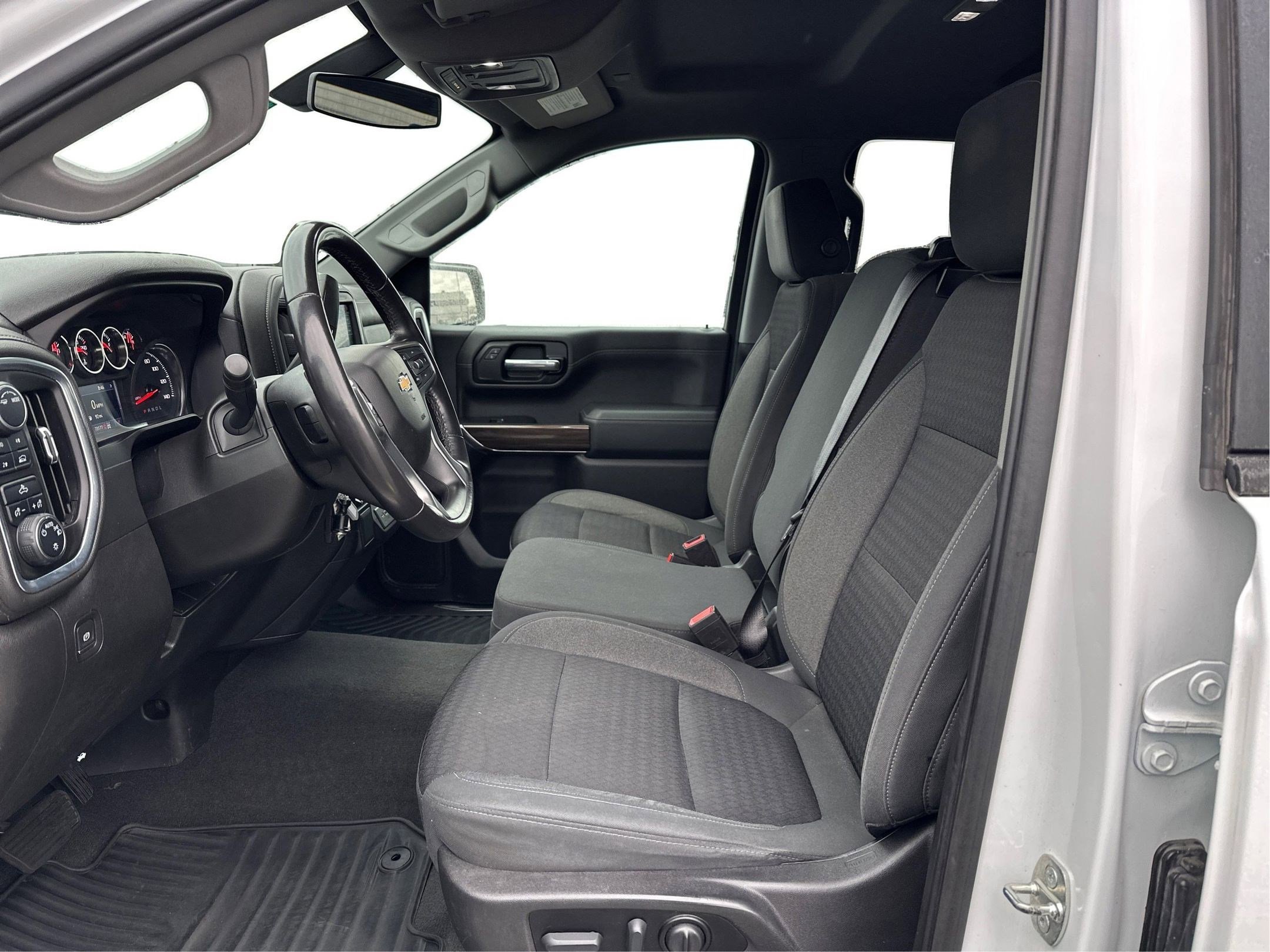 Used 2021 Chevrolet Silverado 1500 LT w/ Fleet Comfort Package image 9