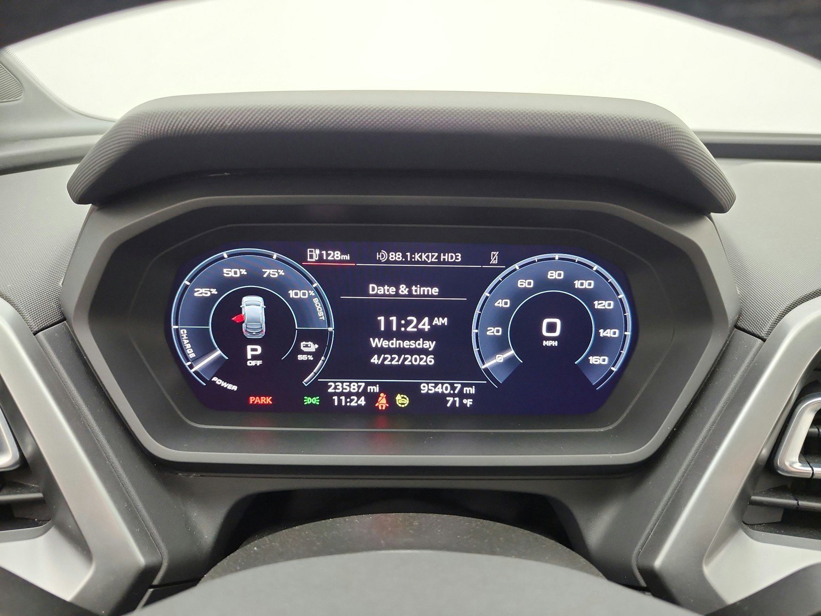 Used 2022 Audi Q4 e-tron Premium w/ Convenience Package AWD/4WD image 9
