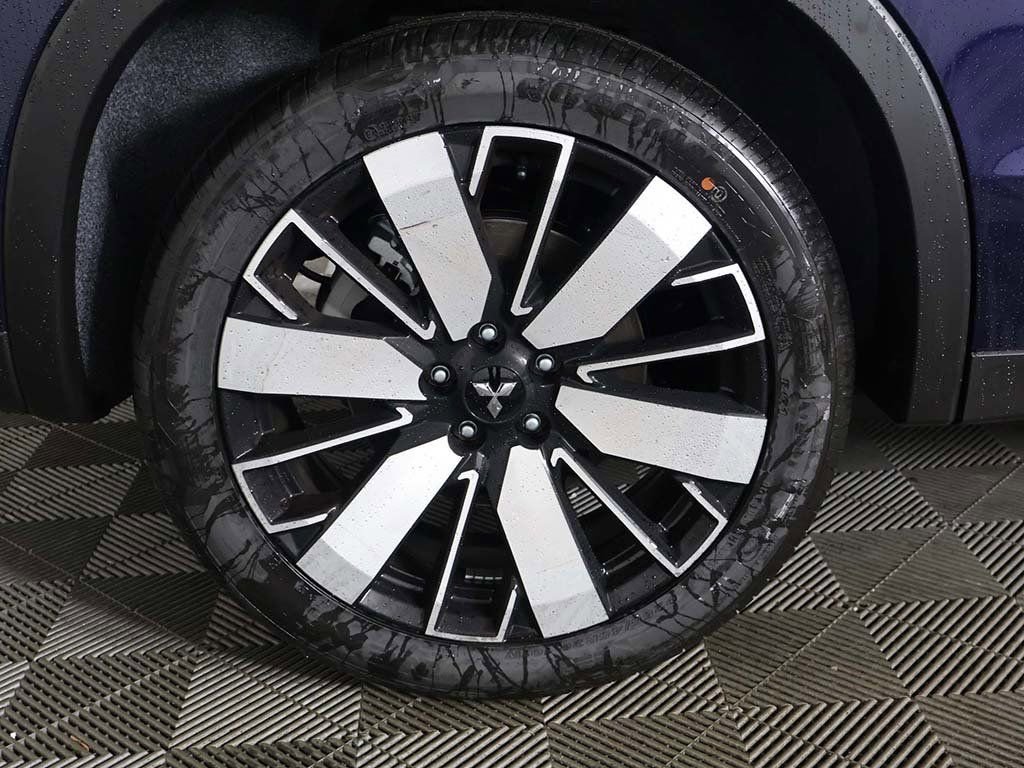 New 2026 Mitsubishi Outlander SE FWD image 23