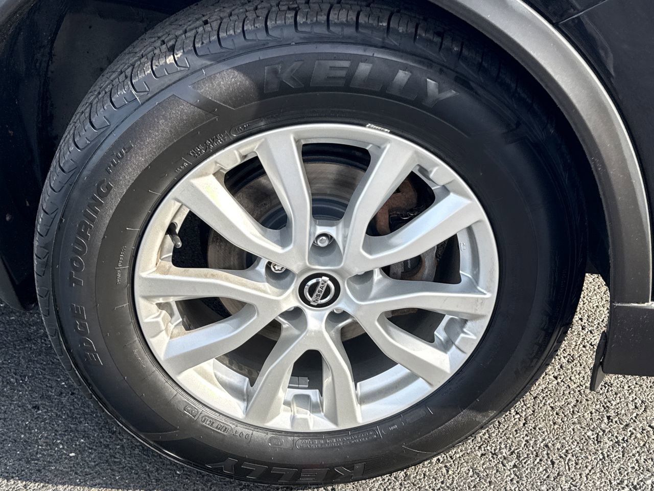 Used 2020 Nissan Rogue S image 9