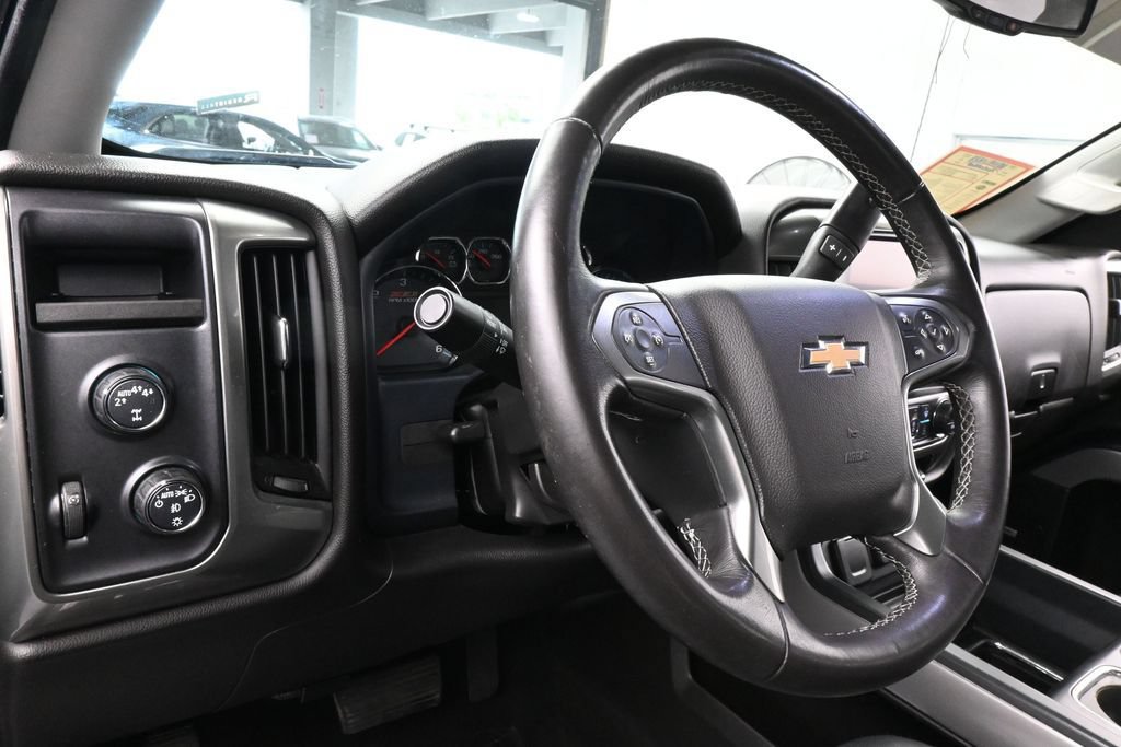 Used 2018 Chevrolet Silverado 1500 LT w/ All Star Edition AWD/4WD image 16