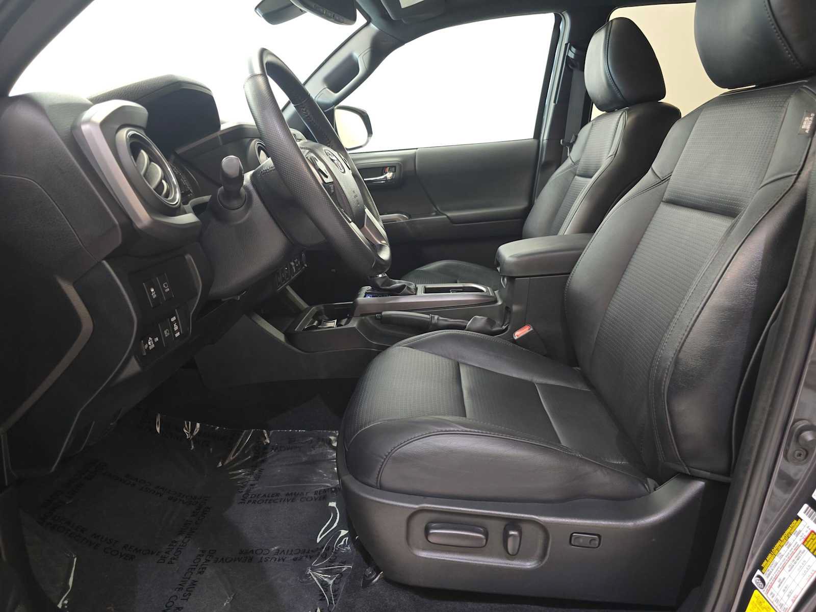 Certified 2023 Toyota Tacoma TRD Off-Road w/ TRD Premium Off Road Package AWD/4WD image 21