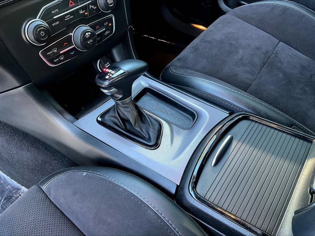 Used 2022 Dodge Charger R/T w/ Plus Group RWD image 14