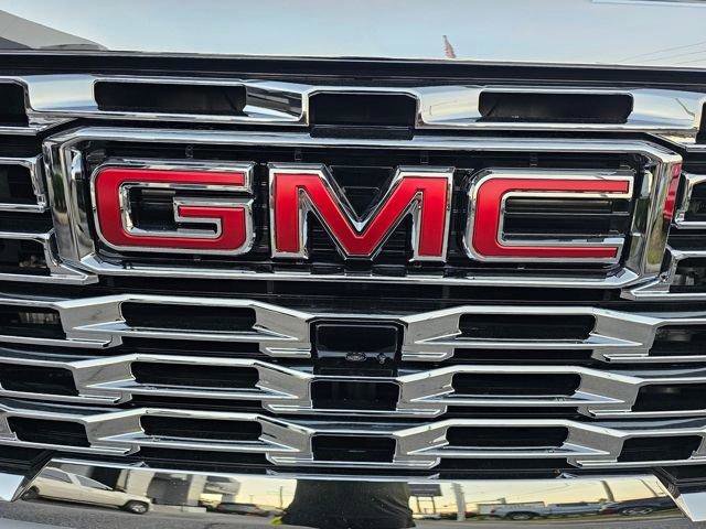 New 2026 GMC Sierra 2500 Denali w/ Technology Package image 9