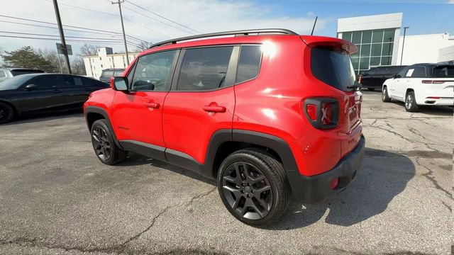Used 2022 Jeep Renegade Latitude AWD/4WD image 6