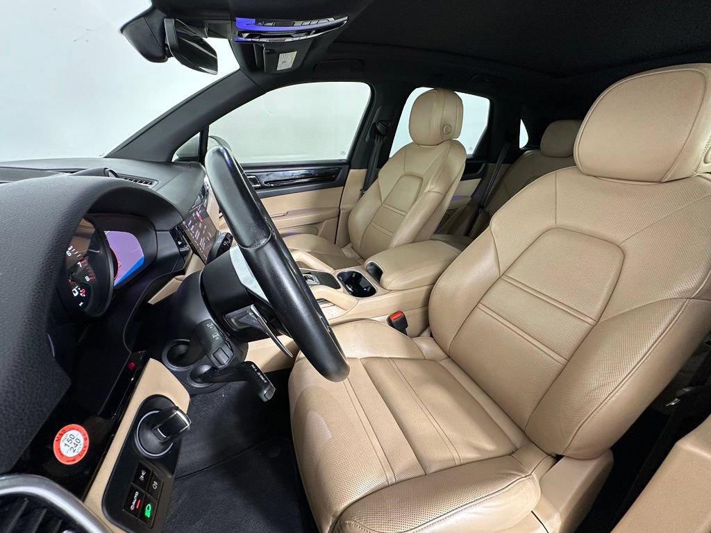 Certified 2021 Porsche Cayenne AWD/4WD image 5
