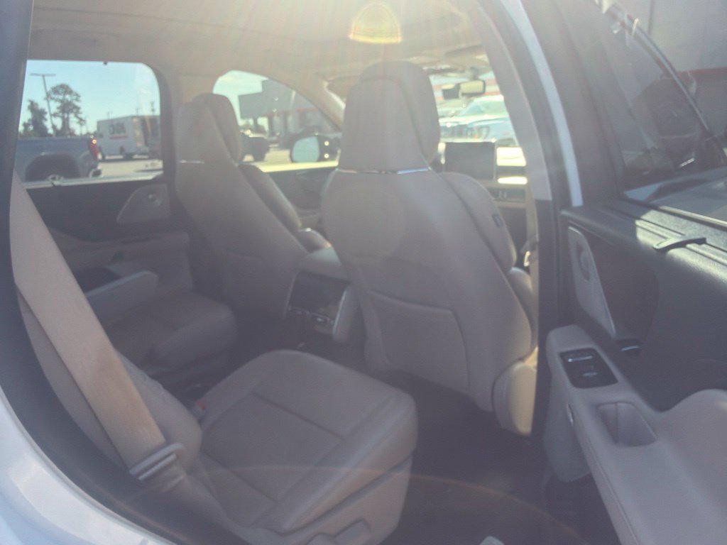 Used 2021 Lincoln Aviator Reserve w/ Equipment Group 201A RWD image 6