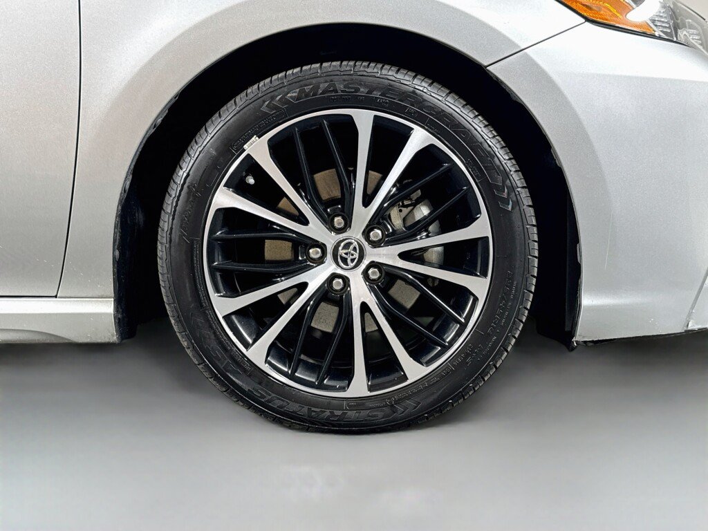Used 2018 Toyota Camry SE w/ Audio Package FWD image 42