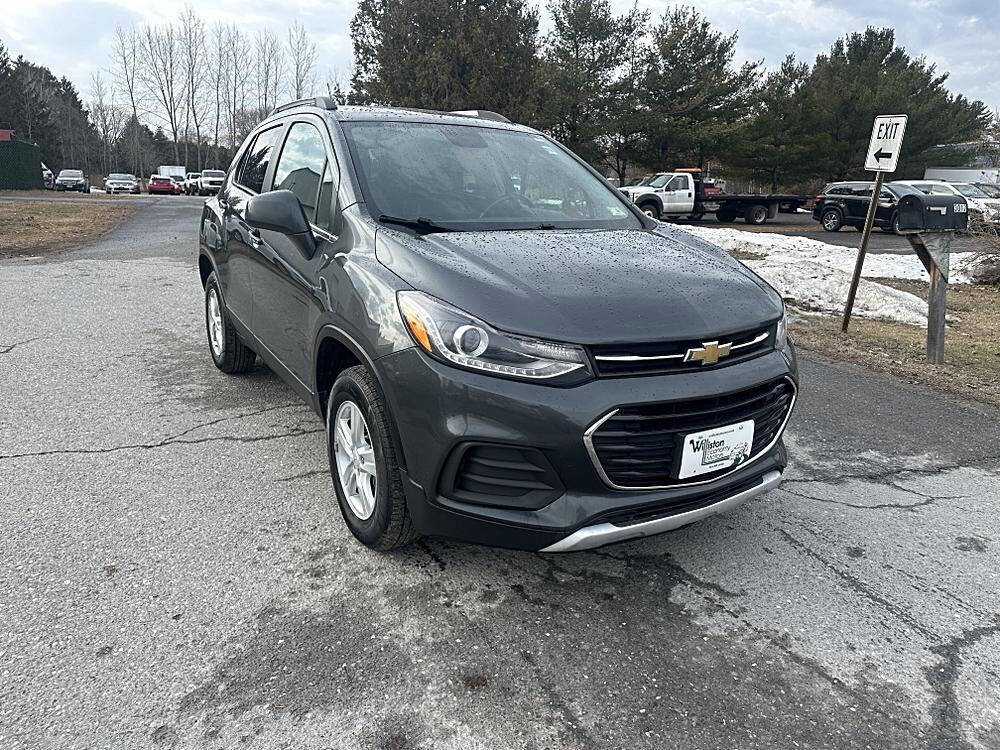 Used 2020 Chevrolet Trax LT w/ LT Convenience Package AWD/4WD image 7