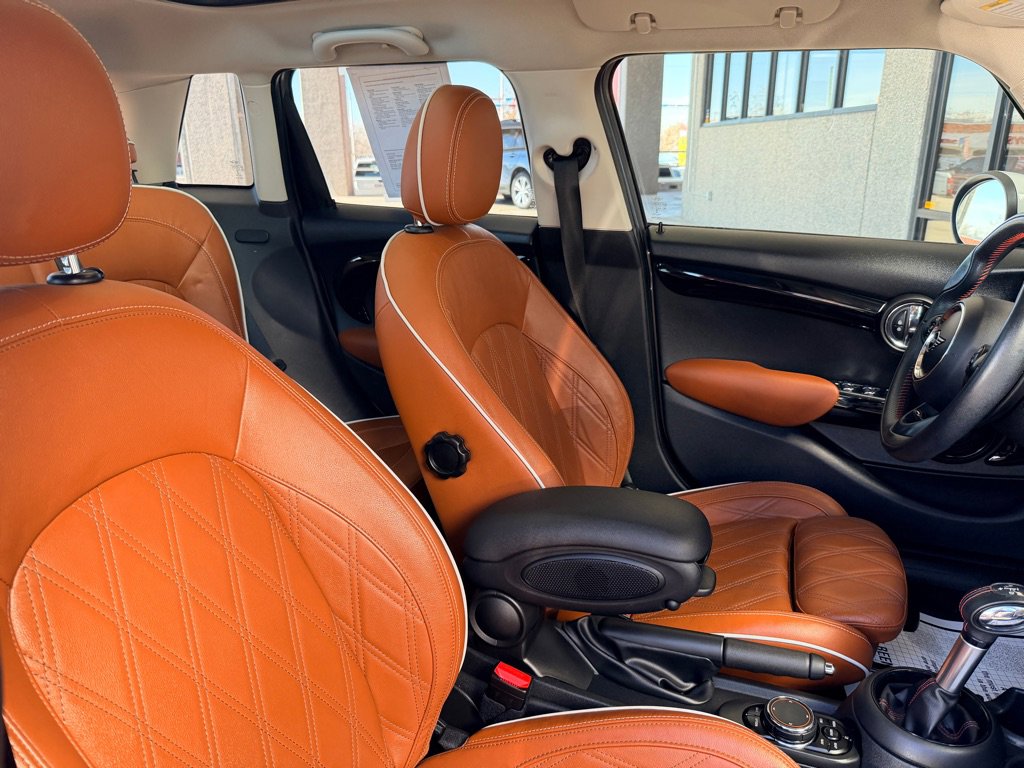 Used 2019 MINI Cooper S image 23