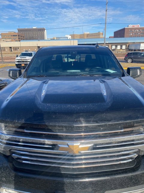 Used 2019 Chevrolet Silverado 1500 High Country w/ Technology Package image 2