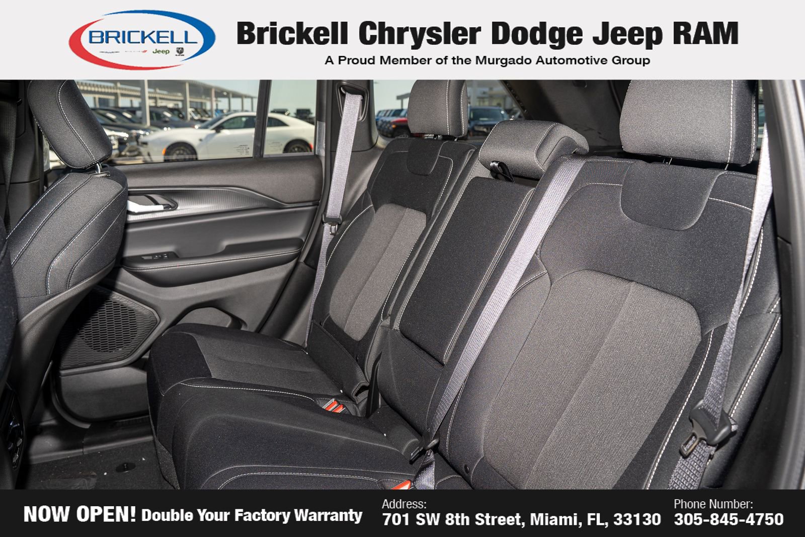 New 2025 Jeep Grand Cherokee Laredo w/ Luxury Tech Group I image 17