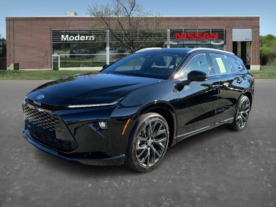 Used 2025 Toyota Crown Signia