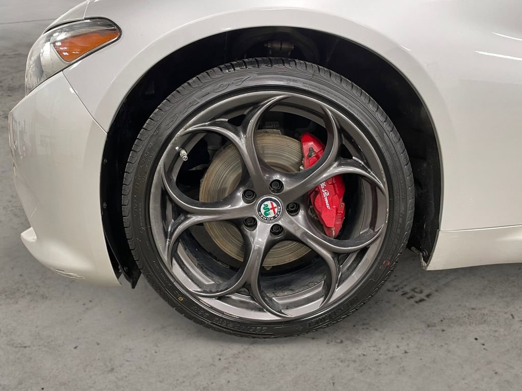 Used 2018 Alfa Romeo Giulia Ti Sport w/ Quick Order Package 22S Sport image 14
