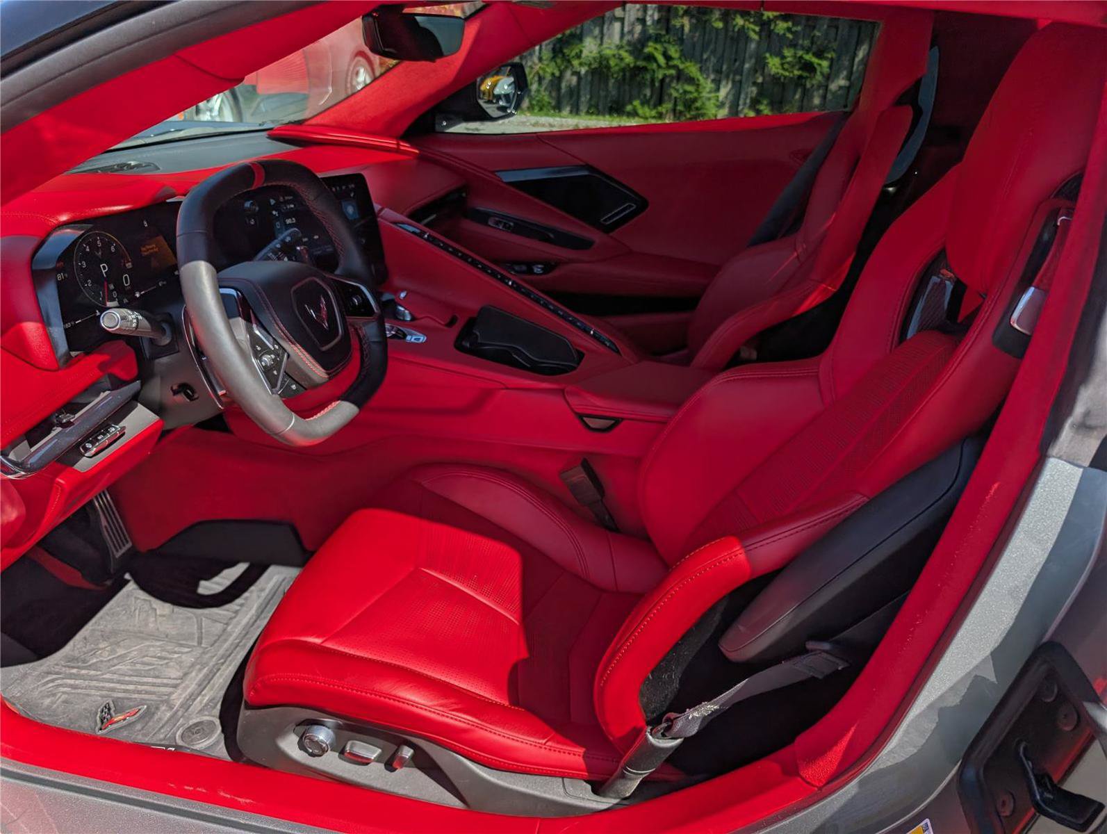 Used 2024 Chevrolet Corvette Stingray Premium Conv w/ Z51 Performance Package RWD image 12
