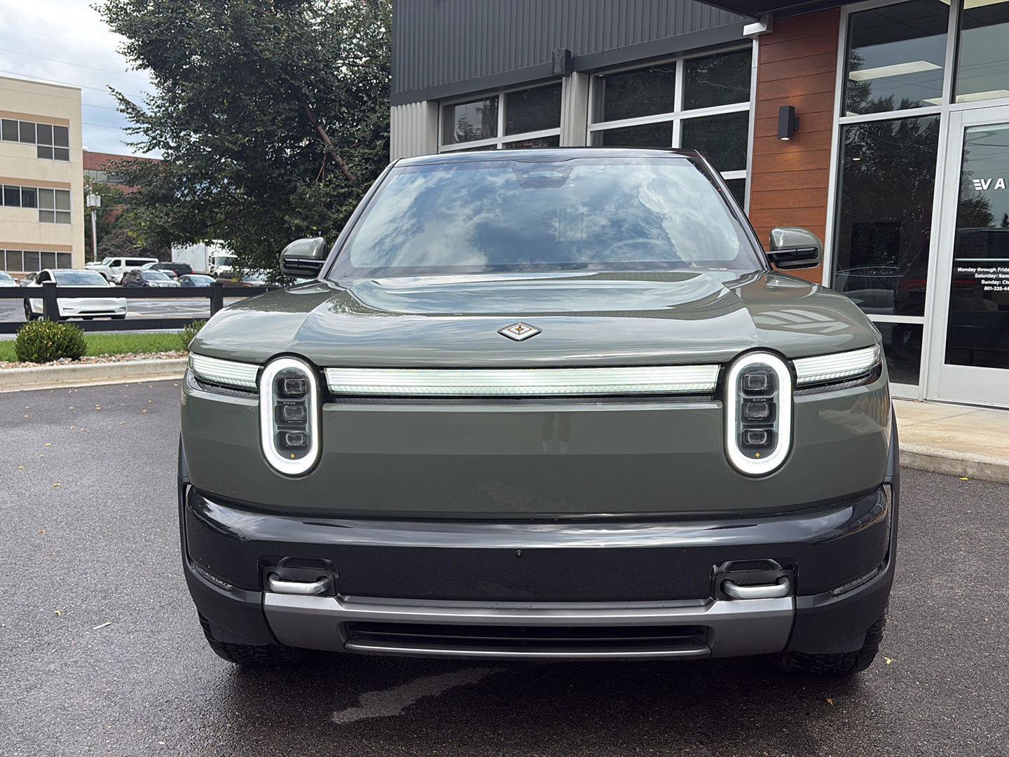 Used 2027 Rivian R2 Performance AWD/4WD image 3