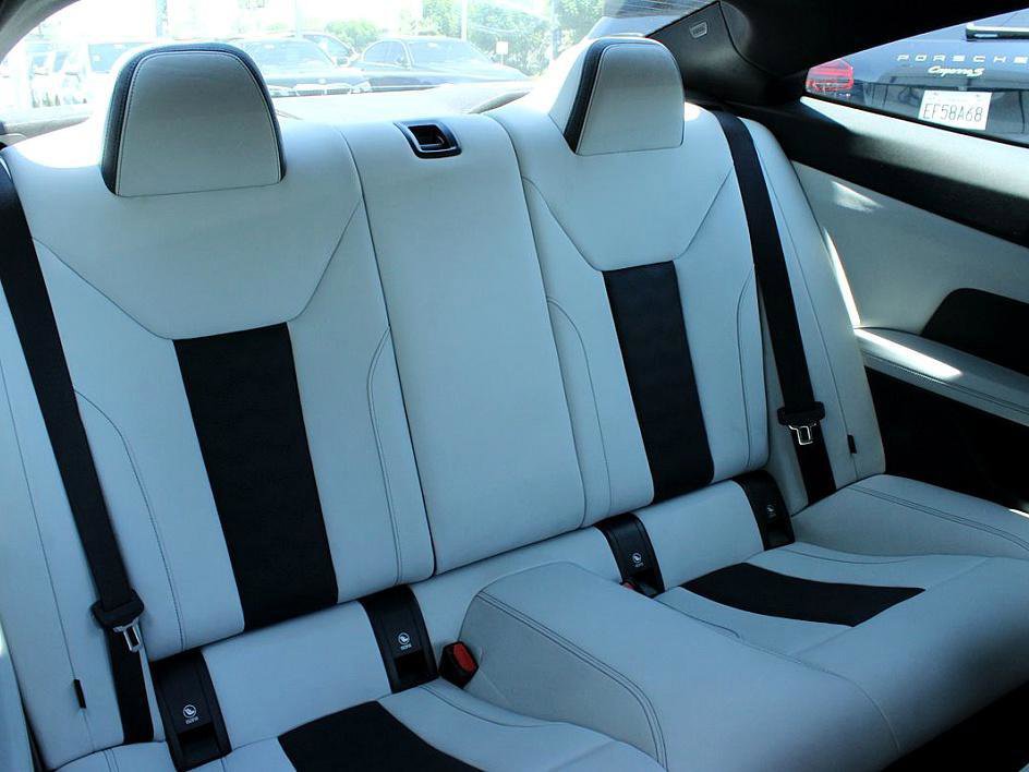 Used 2021 BMW M4 Coupe image 21