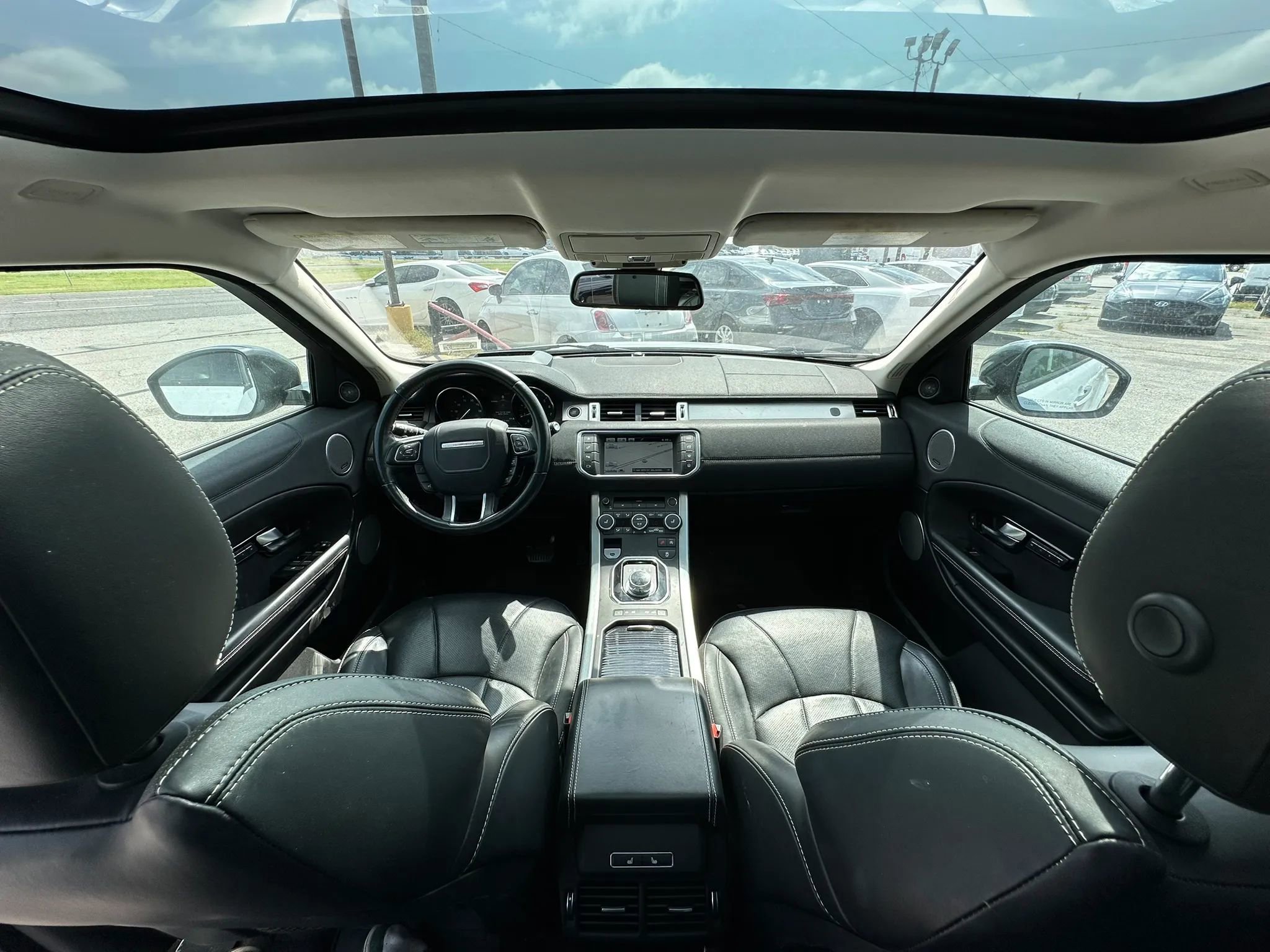 Used 2016 Land Rover Range Rover Evoque HSE AWD/4WD image 2