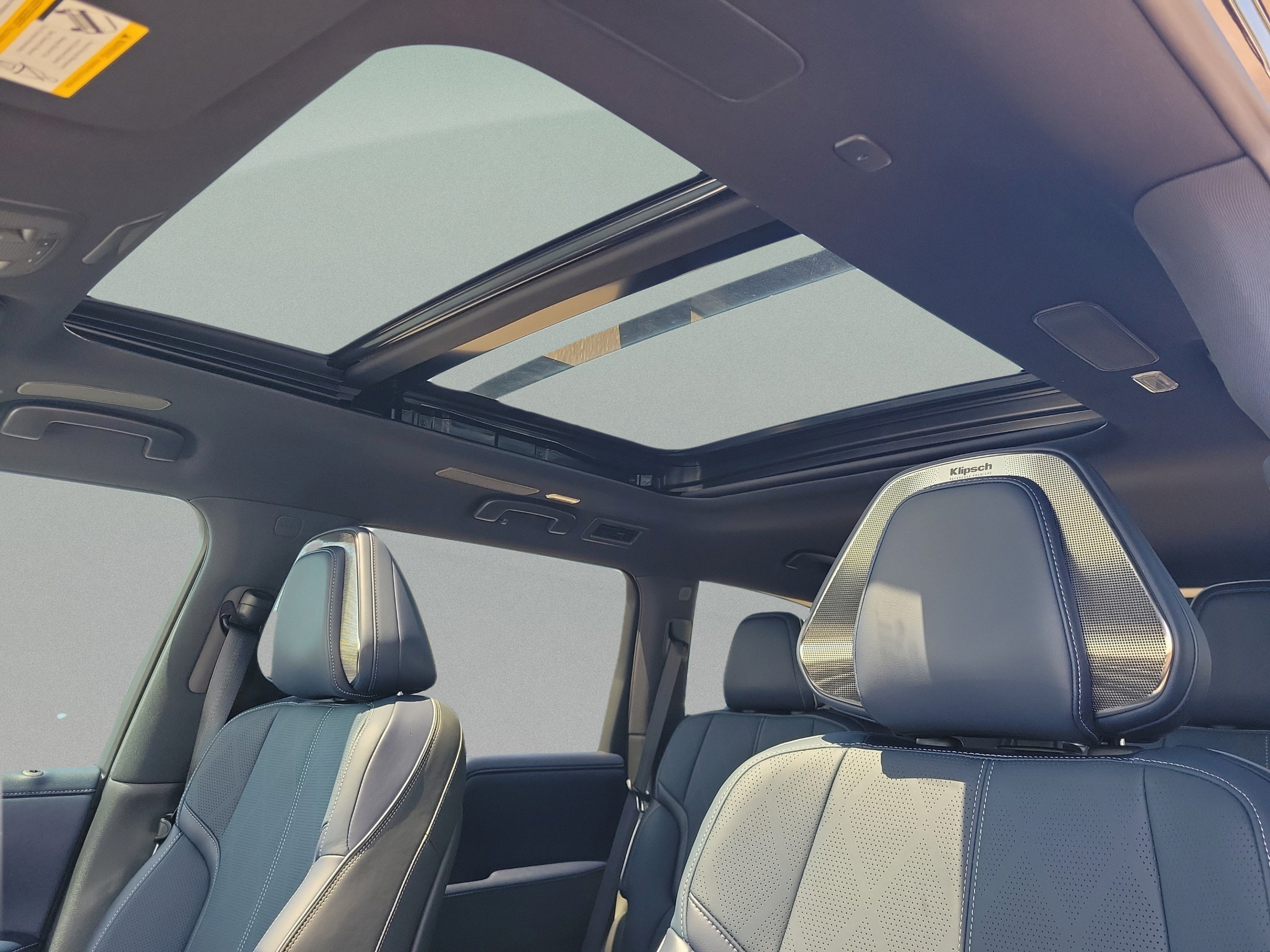 New 2027 INFINITI QX80 Sensory w/ Sport Exterior Package AWD/4WD image 19
