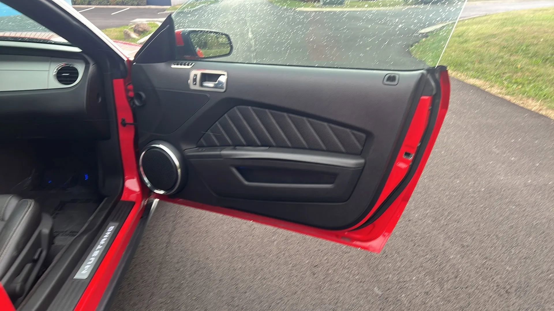 Used 2011 Ford Mustang Premium w/ 202A Rapid Spec Order Code image 13