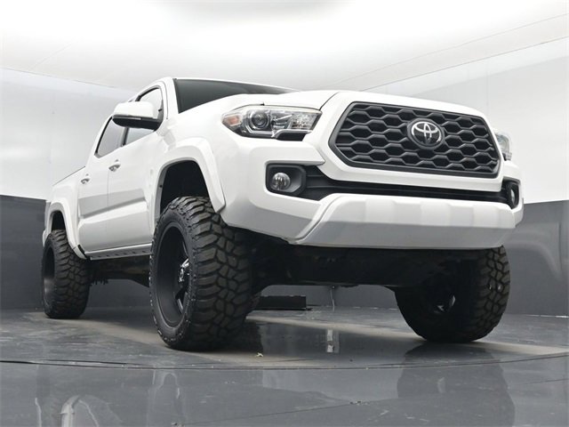 Used 2020 Toyota Tacoma TRD Off-Road image 42