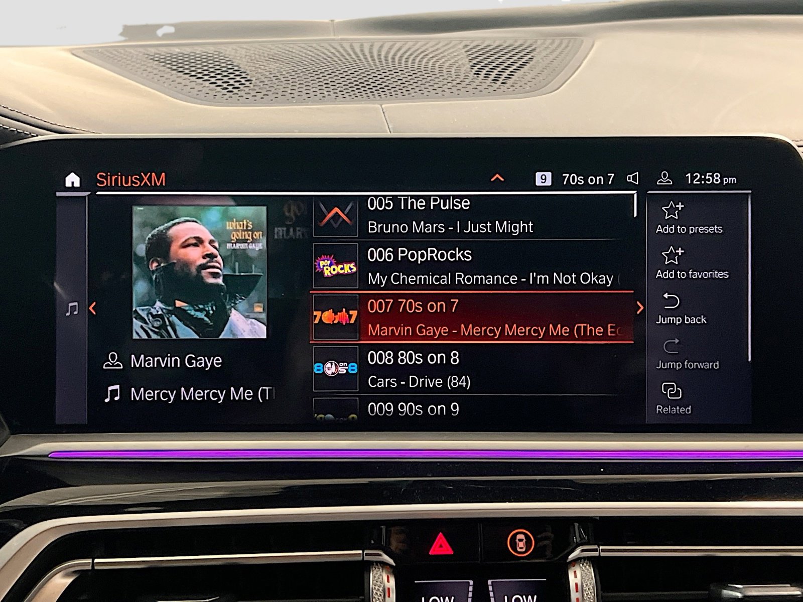 Used 2021 BMW X7 M50i image 11