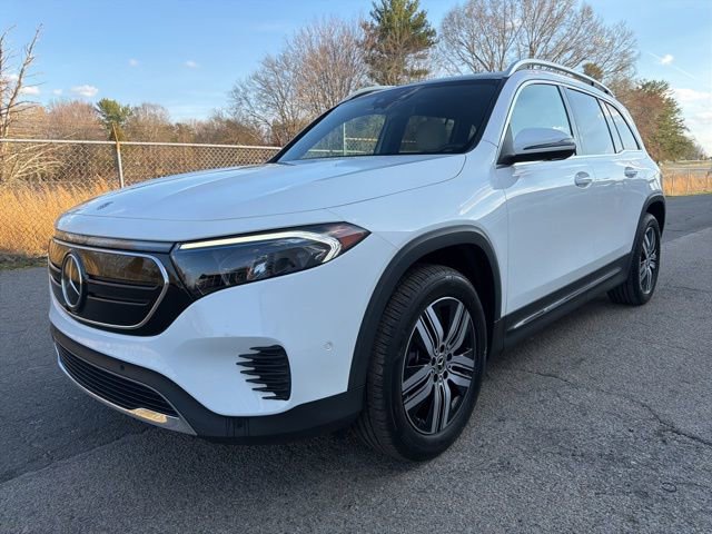 Used 2023 Mercedes-Benz EQB 250+ w/ Pinnacle Package image 6