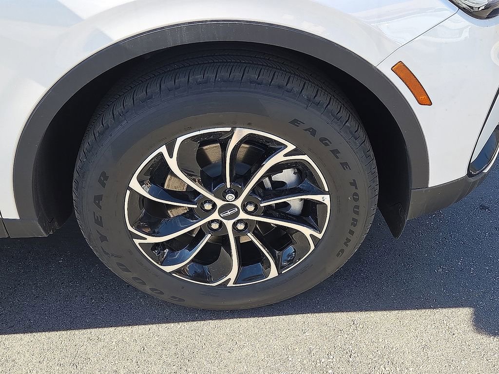 New 2026 Lincoln Nautilus Premier AWD/4WD image 7