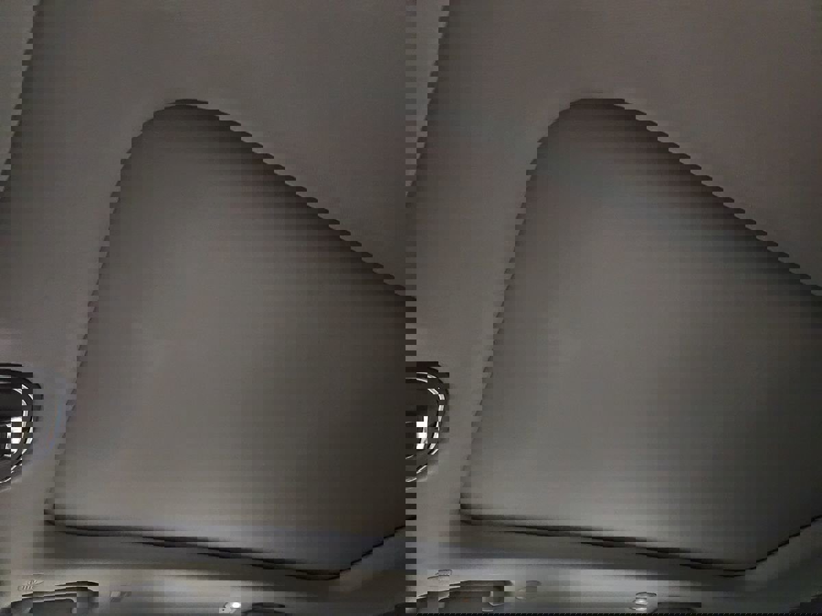 Used 2023 Jeep Grand Cherokee Limited w/ Luxury Tech Group II image 48