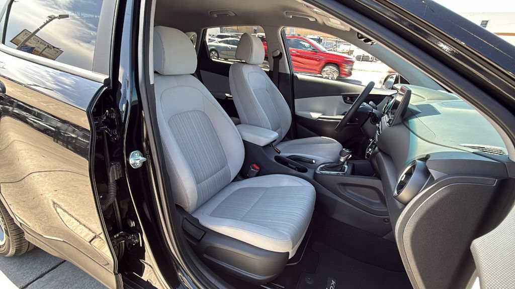 Used 2023 Hyundai Kona SEL FWD image 39