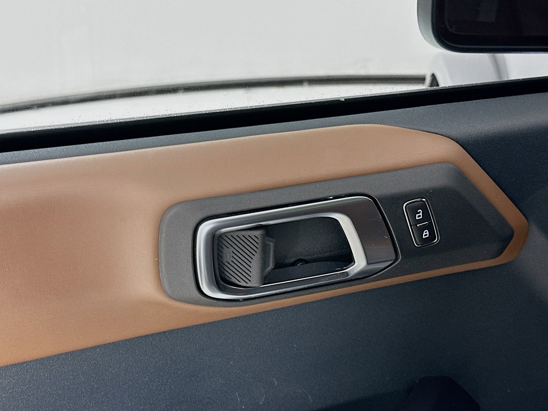 Used 2024 Ford Bronco Outer Banks AWD/4WD image 19