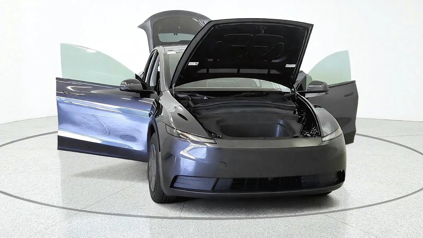Used 2026 Tesla Model Y 2WD image 12