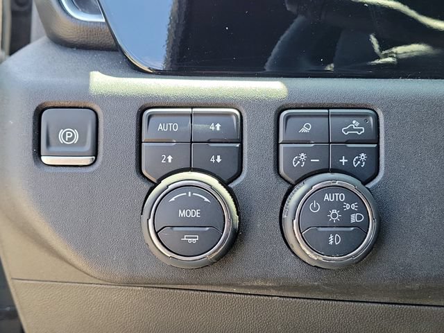 Certified 2025 Chevrolet Silverado 1500 High Country w/ High Country Premium Package AWD/4WD image 29