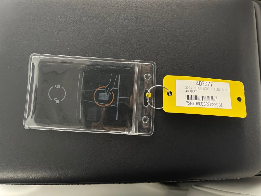 Used 2024 Tesla Model Y Long Range image 26