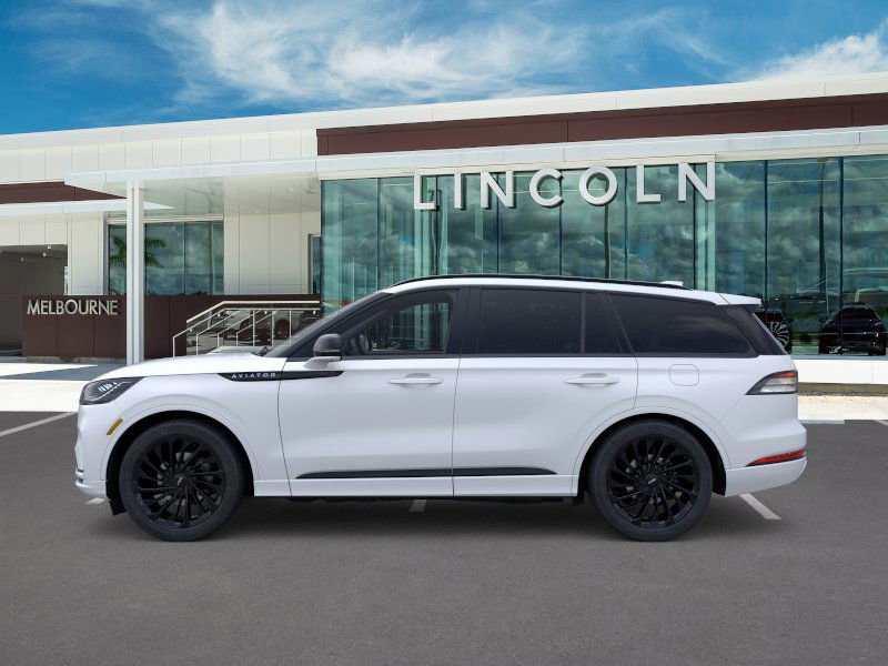 New 2026 Lincoln Aviator Reserve w/ Jet Appearance Package image 3