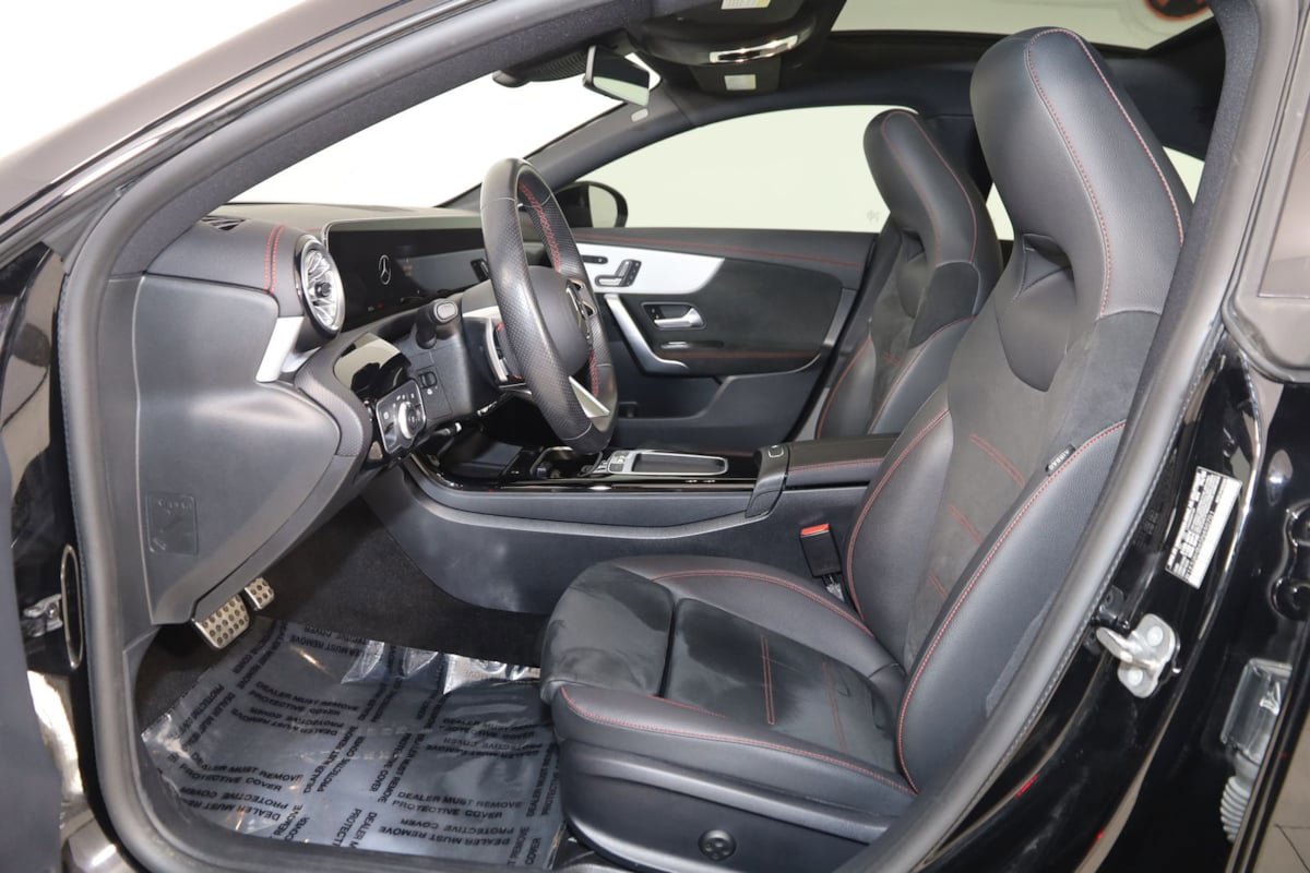 Used 2025 Mercedes-Benz CLA 250 4MATIC image 11