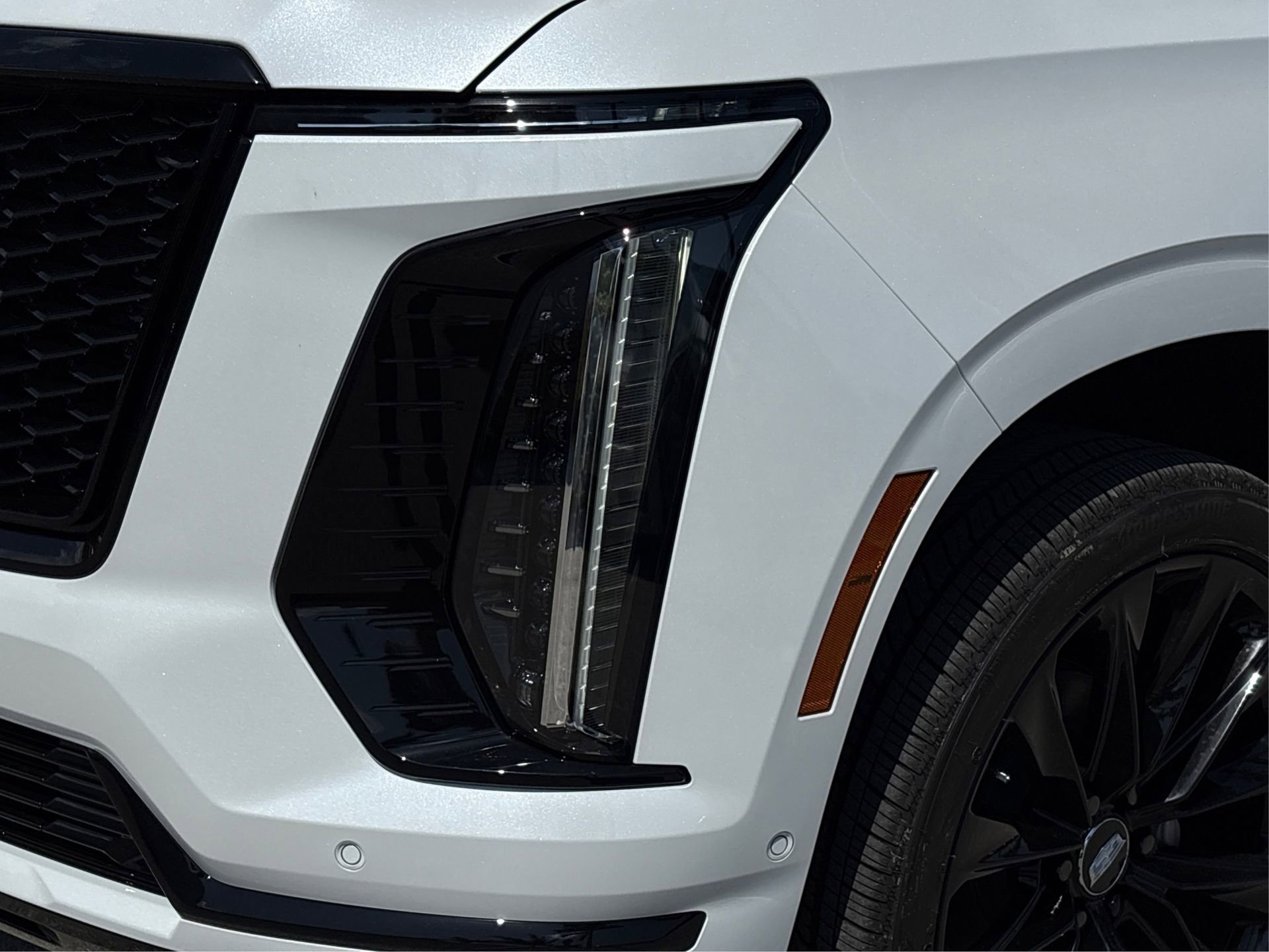 New 2026 Cadillac Escalade ESV Platinum Sport w/ LPO, ONYX Package image 14