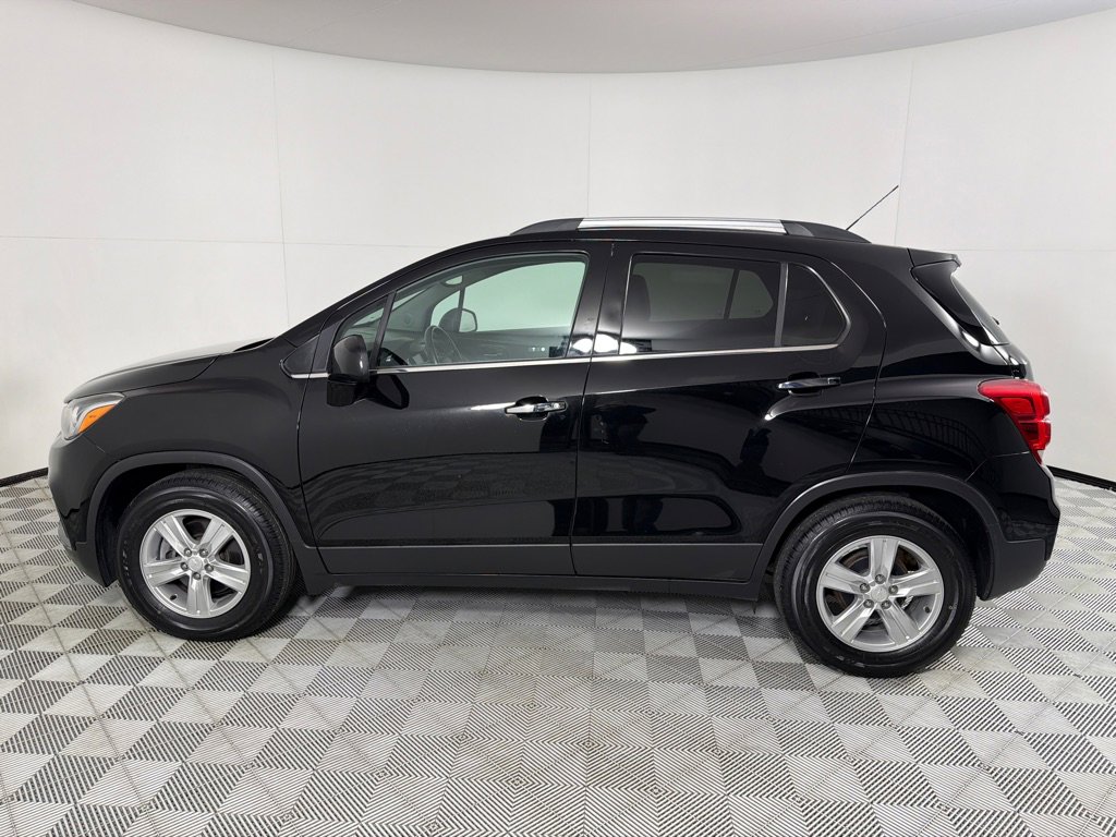 Used 2020 Chevrolet Trax LT w/ Driver Confidence Package image 7