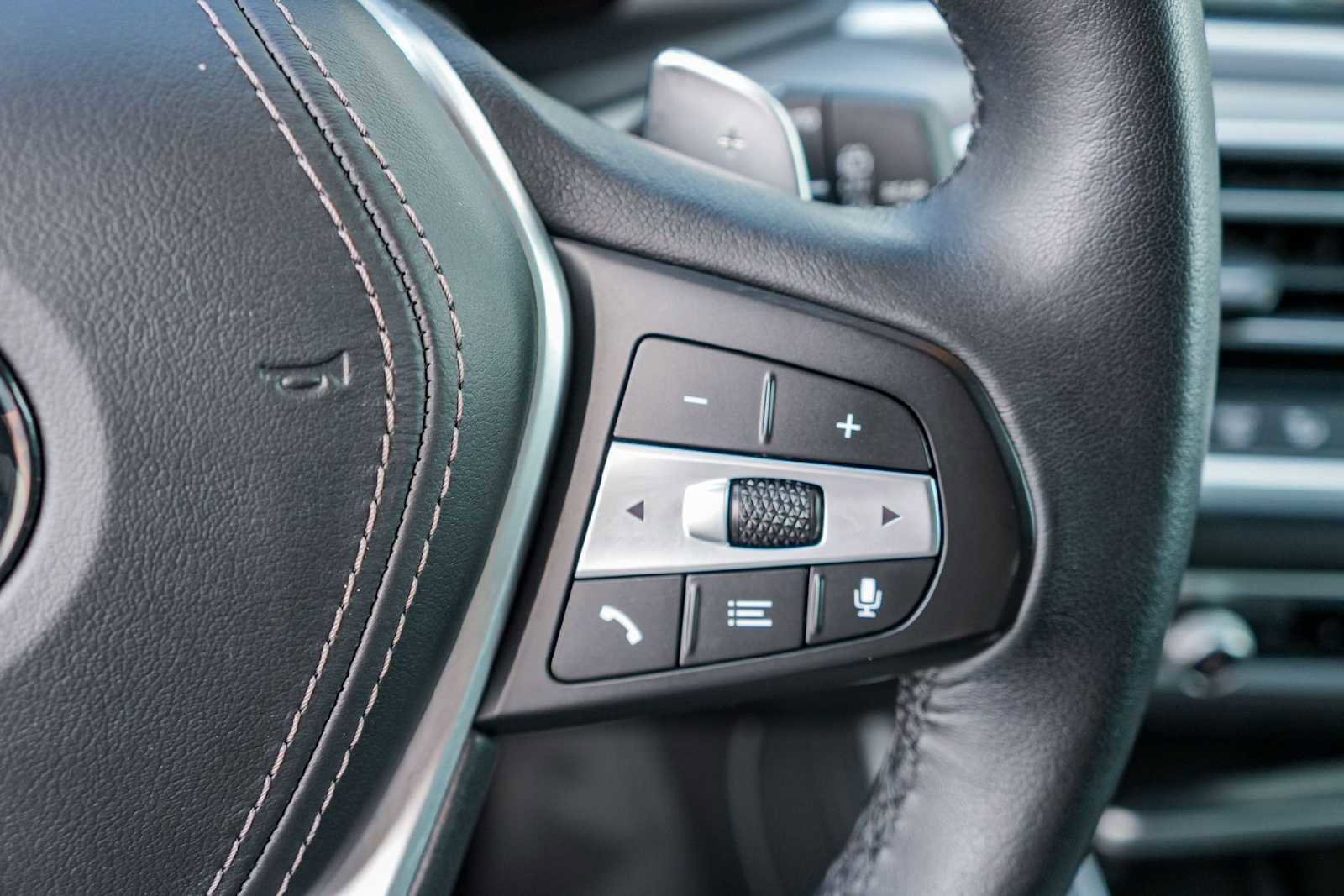 Used 2022 BMW X5 xDrive40i w/ Premium Package image 26