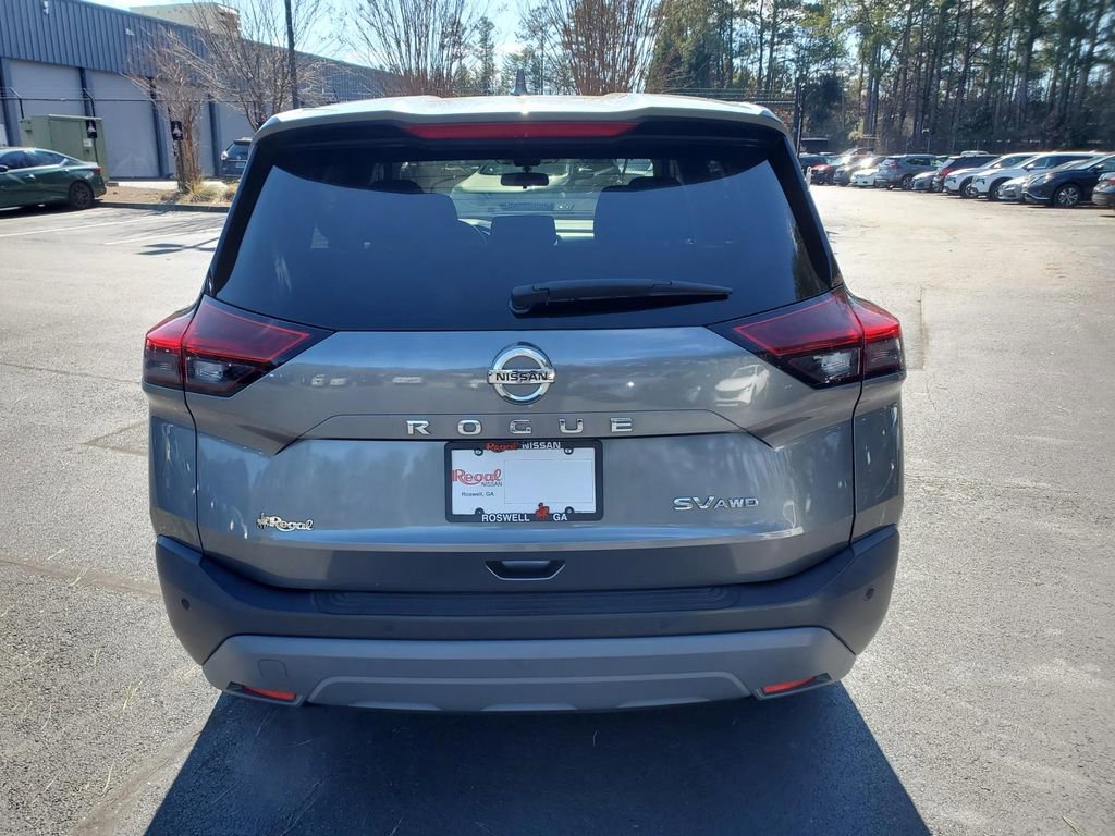 Used 2021 Nissan Rogue SV image 4
