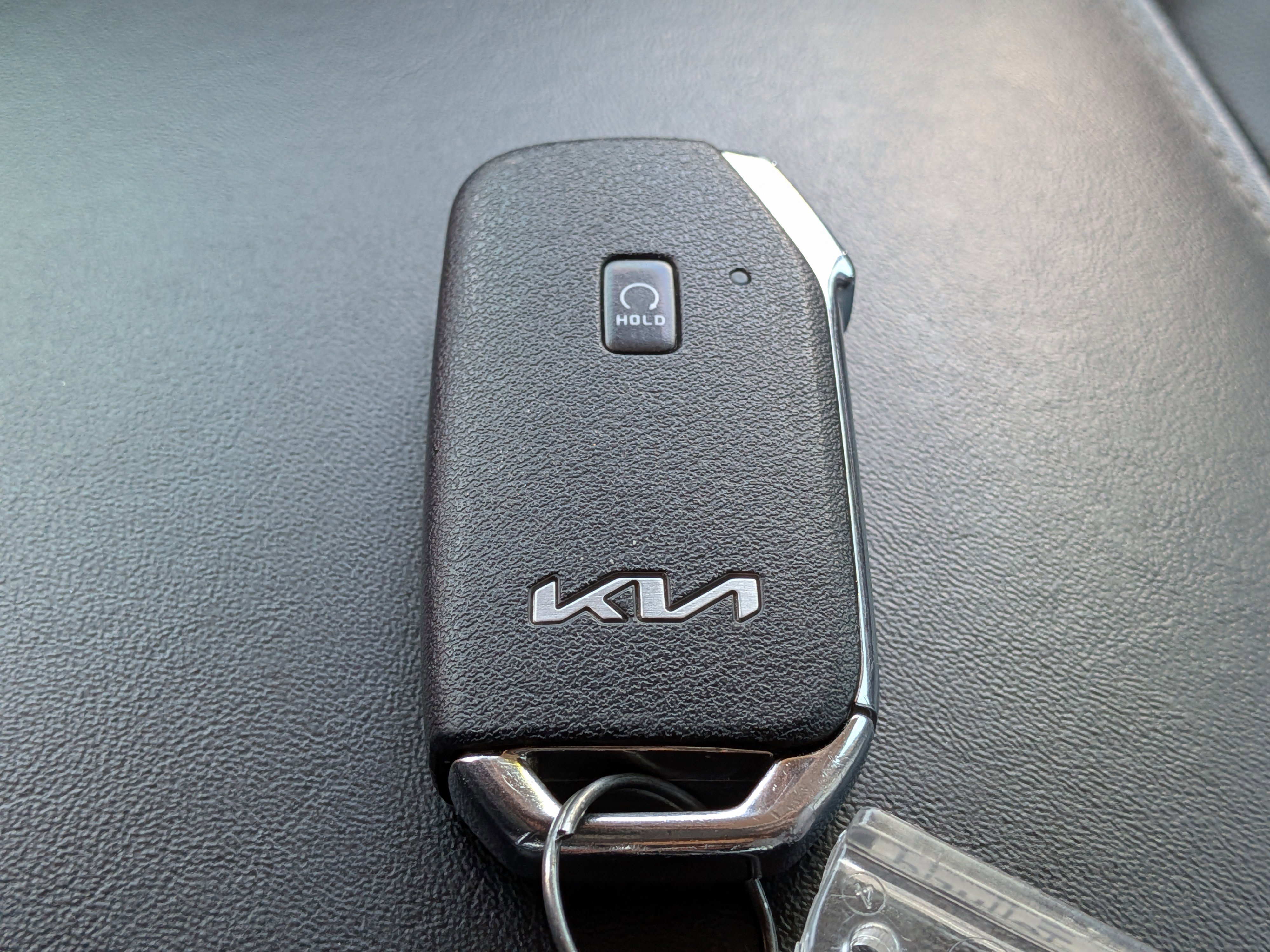 Used 2022 Kia Telluride LX image 35