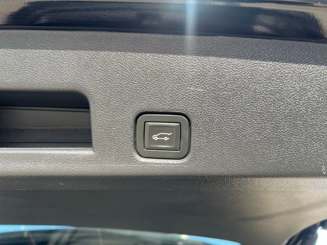 Certified 2025 Chevrolet Traverse LT image 20