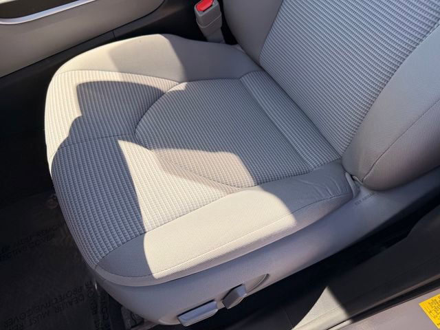Used 2023 Toyota Highlander LE AWD/4WD image 13