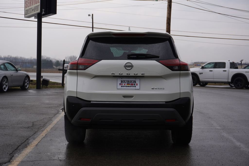 Used 2023 Nissan Rogue SV image 6