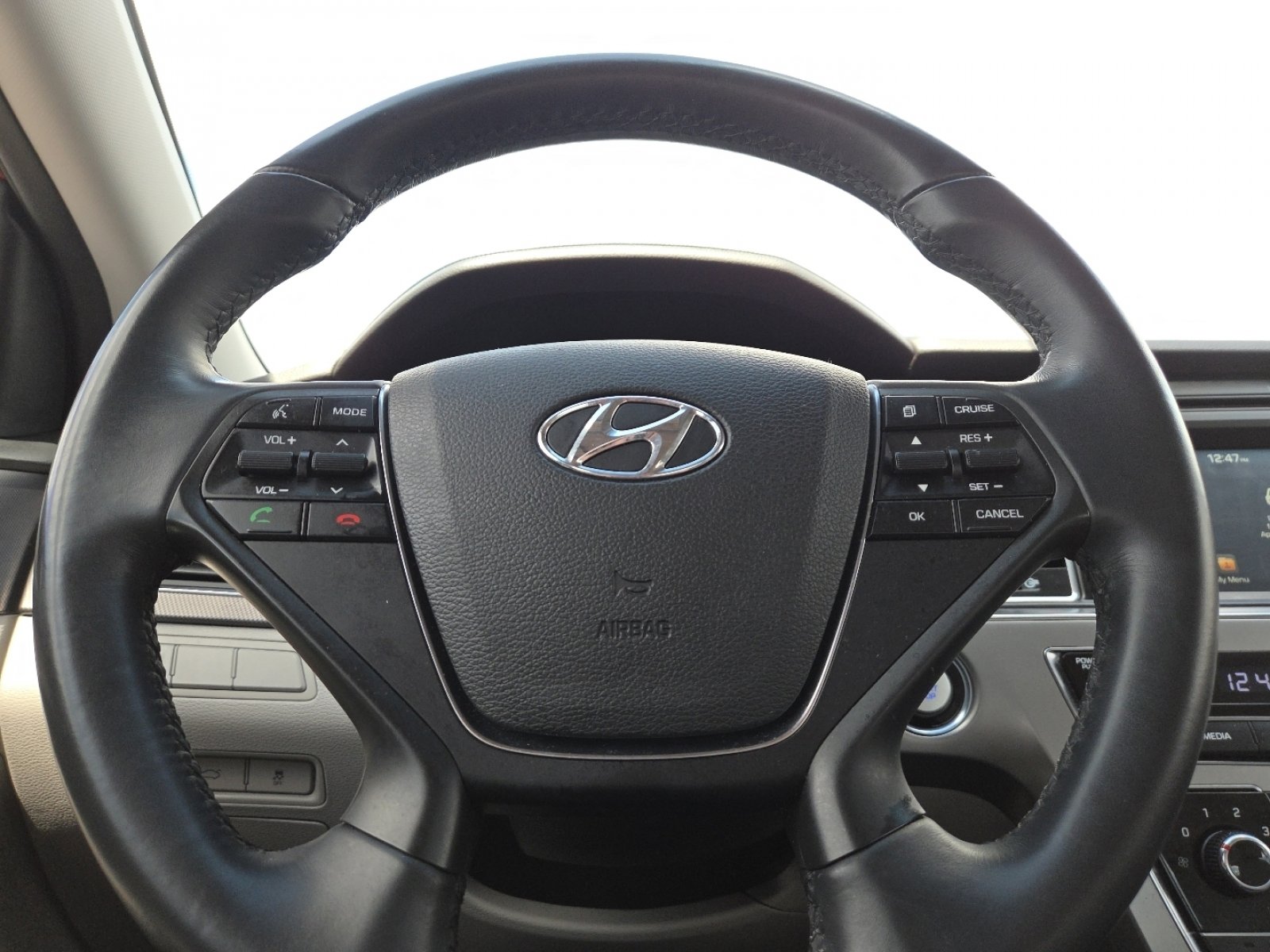 Used 2017 Hyundai Sonata Sport w/ Value Edition Package 02 image 24