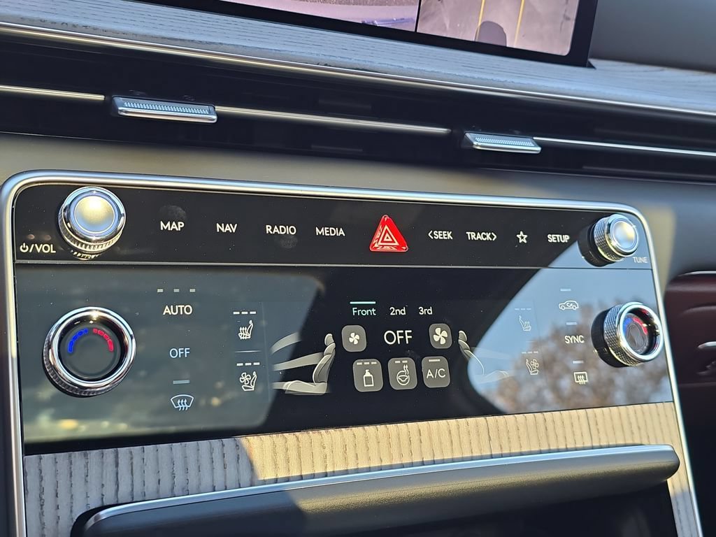 New 2026 Genesis GV80 3.5T Prestige AWD/4WD image 18