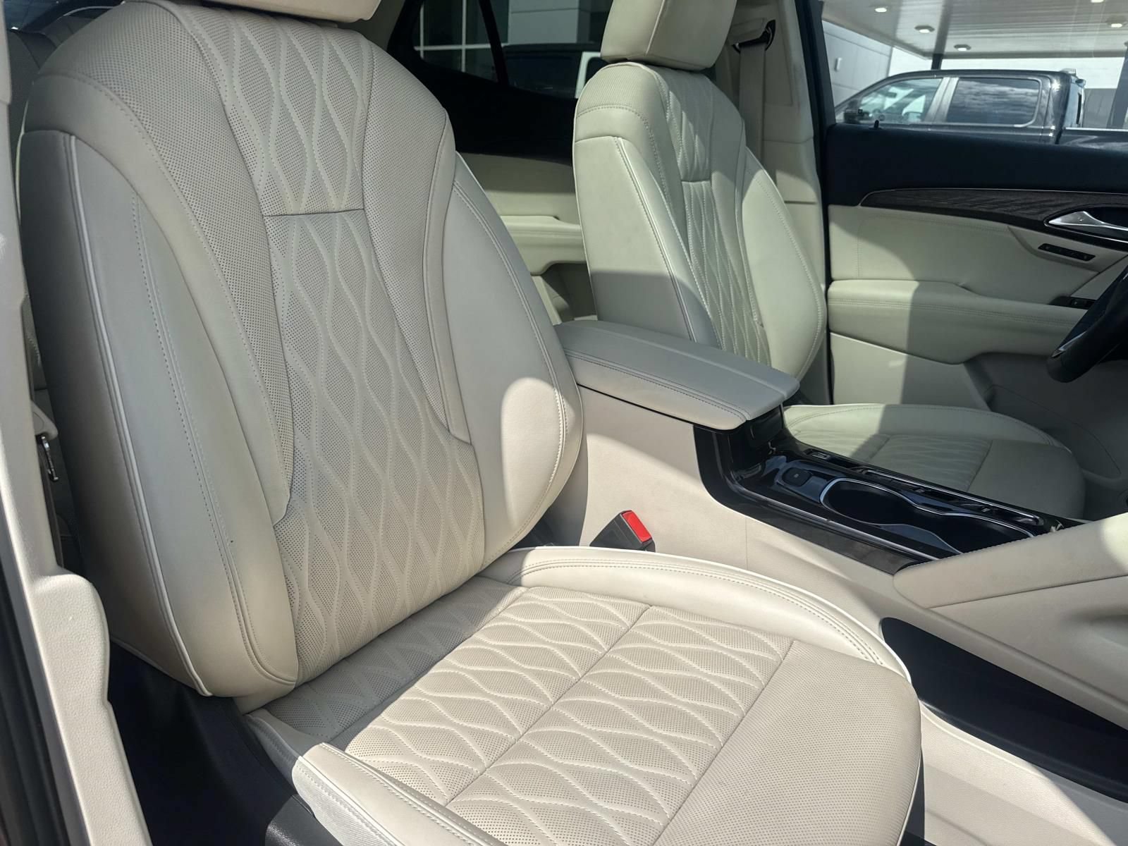 Used 2023 Buick Envision Avenir AWD/4WD image 12