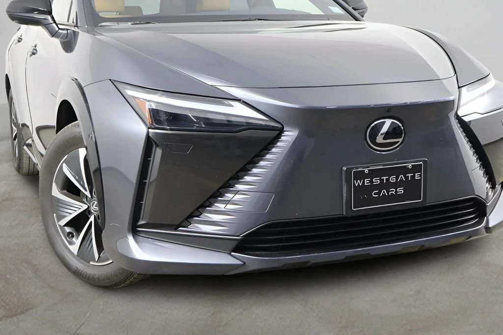 Used 2024 Lexus RZ 450e Premium w/ Technology Package AWD/4WD image 29