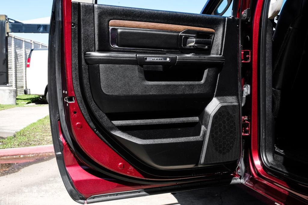 Used 2017 RAM 1500 Laramie w/ Convenience Group image 48