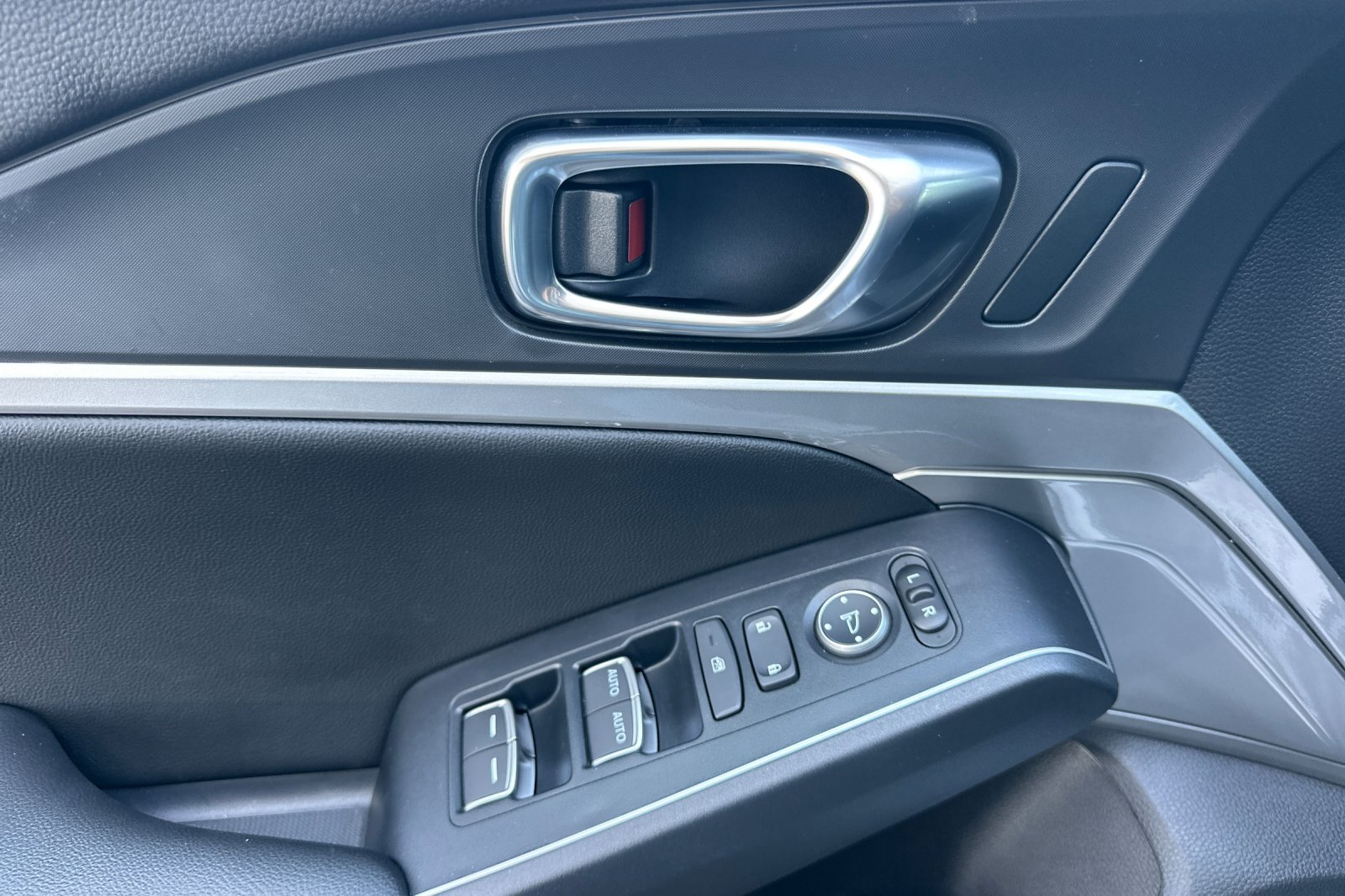Used 2025 Acura Integra A-Spec FWD image 11